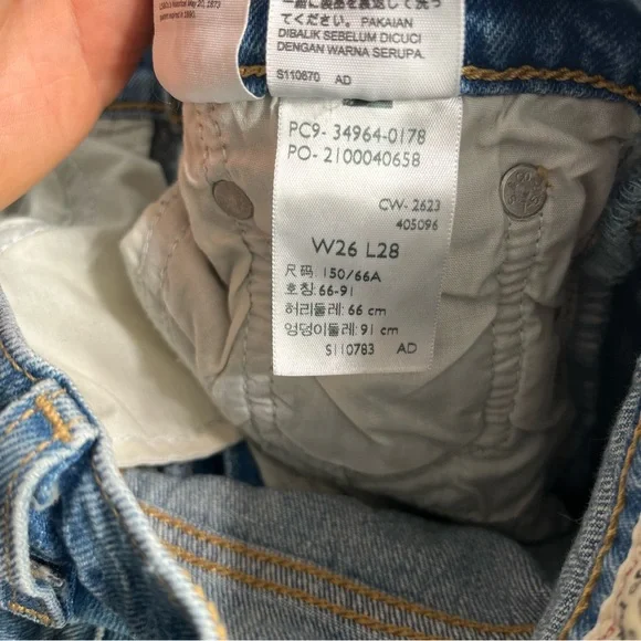 Levi's WEDGIE STRAIGHT JEANS CALLING ALL BLUES Women’s Size 26 - Picture 9 of 11